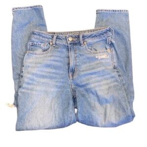 American Eagle MOM jeans distressed size 2